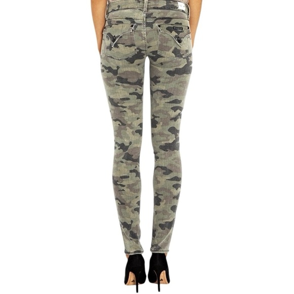 HUDSON JEANS
COLLIN SKINNY JEANS - CAMO size 28 - Picture 2 of 12